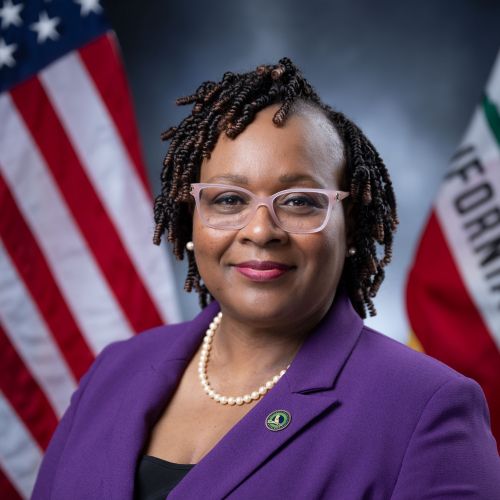 Headshot of Lori Wilson