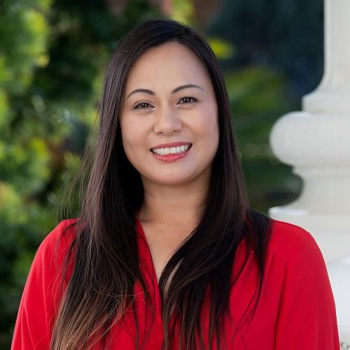 Headshot of Stephanie Nguyen